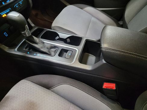 Used 2017 Ford Escape SE w/ SE Cold Weather Package image 26