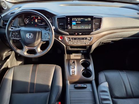 Used 2023 Honda Passport TrailSport image 4