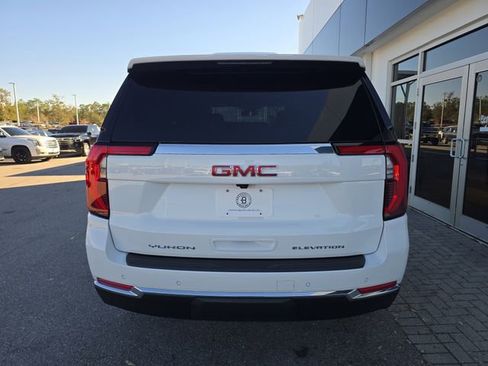 New 2026 GMC Yukon Elevation image 7