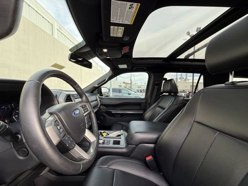 Used 2021 Ford Expedition Max XLT image 5