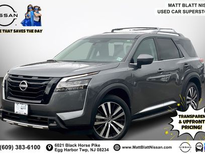 Used 2024 Nissan Pathfinder Platinum w/ Lighting Package (N93)