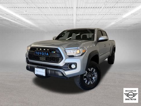 Used 2022 Toyota Tacoma TRD Off-Road AWD/4WD image 1