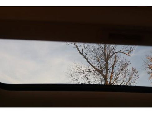 Used 2011 Hyundai Elantra Limited w/ Premium Pkg 5 image 11