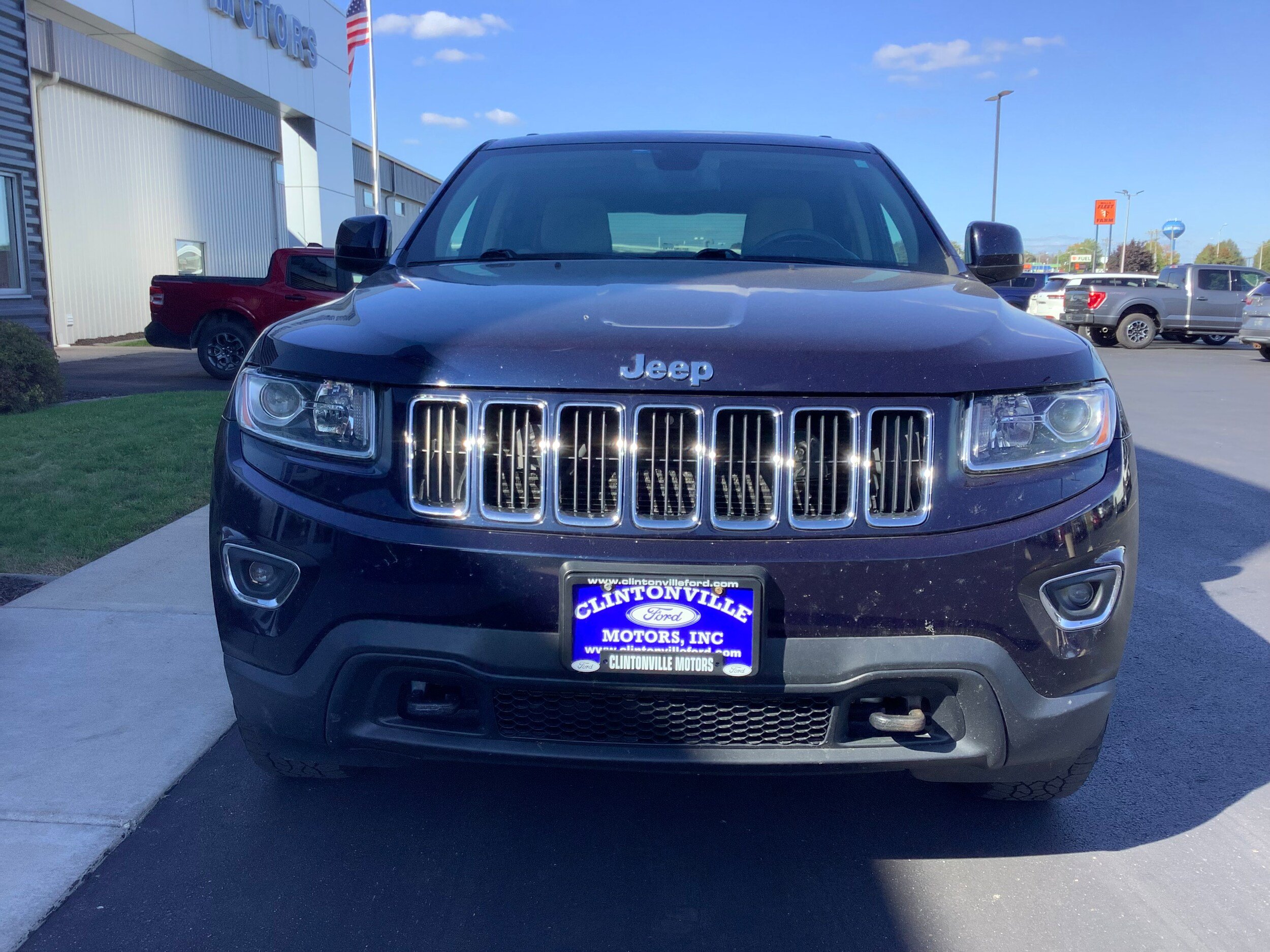 Used 2014 Jeep Grand Cherokee Laredo w/ All Weather Capability Group AWD/4WD image 3
