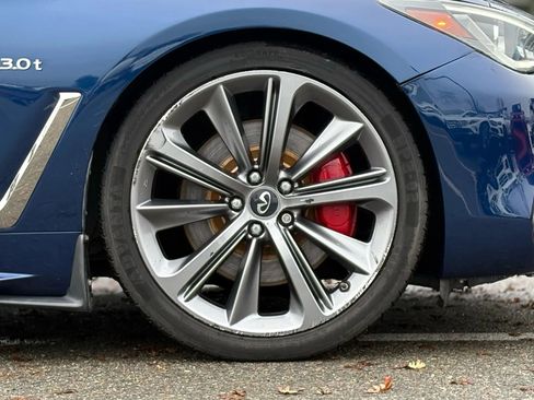 Used 2018 INFINITI Q60 Red Sport 400 w/ Sensory Package 3.0T Sport image 31