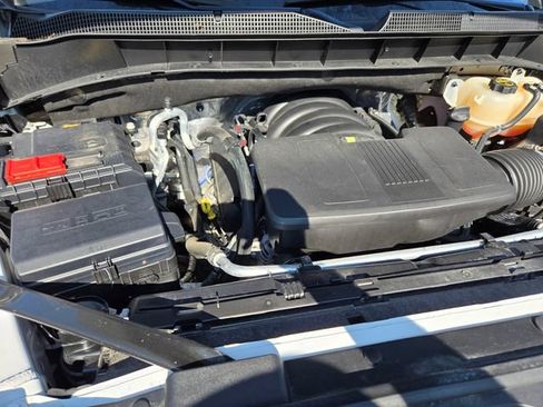 Used 2025 Chevrolet Silverado 1500 LT AWD/4WD image 22