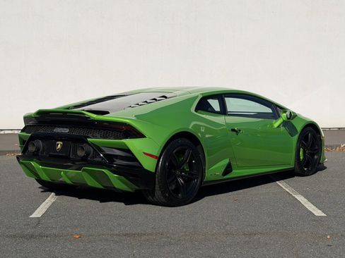 Used 2021 Lamborghini Huracan EVO image 5