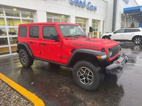 Used 2025 Jeep Wrangler Rubicon w/ Convenience Group image 1