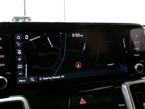 Used 2022 Kia Sorento S image 38