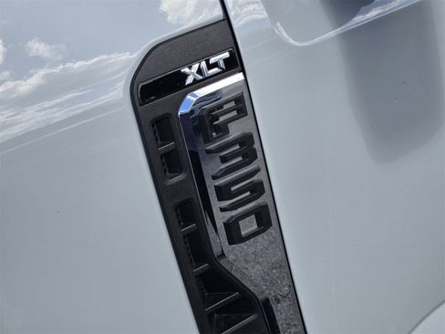 Used 2026 Ford F350 XLT w/ 360-Degree Camera Package image 11