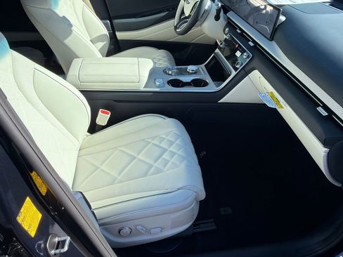 New 2026 Genesis GV80 3.5T Prestige image 14