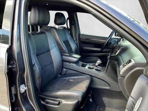 Certified 2020 Jeep Grand Cherokee Laredo w/ Laredo X Package RWD image 9