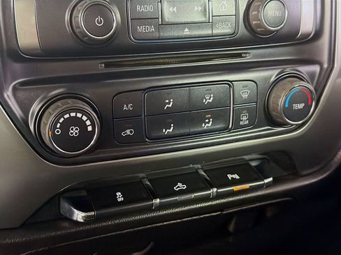 Used 2016 Chevrolet Silverado 1500 LT AWD/4WD image 16