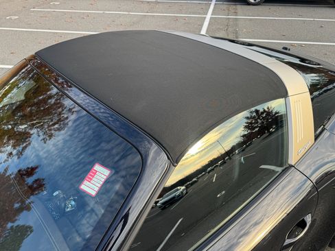 Used 2019 Porsche 911 image 21