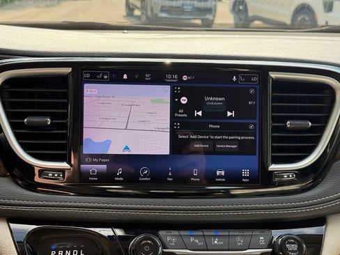 Used 2021 Chrysler Pacifica Limited w/ Premium & Safety Sphere Group AWD/4WD image 36