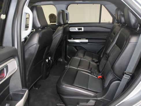 Used 2021 Ford Explorer Limited w/ Equipment Group 301A image 24