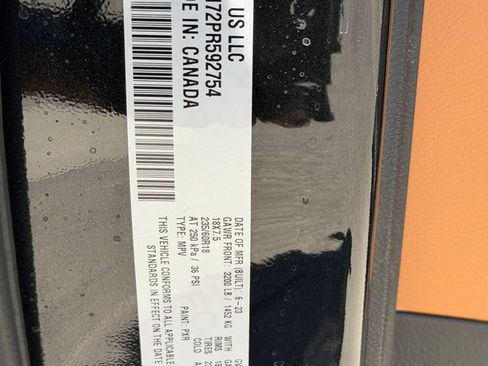 Certified 2023 Chrysler Pacifica Pinnacle FWD image 30