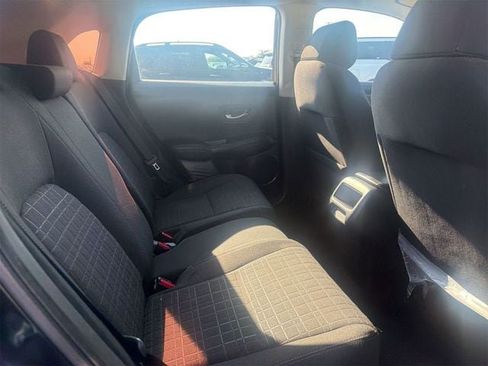 Used 2025 Honda HR-V LX image 9
