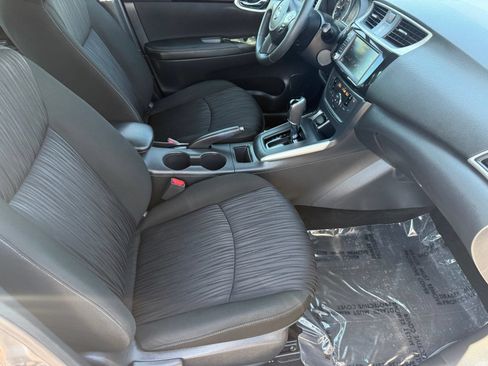 Used 2019 Nissan Sentra SV FWD image 29