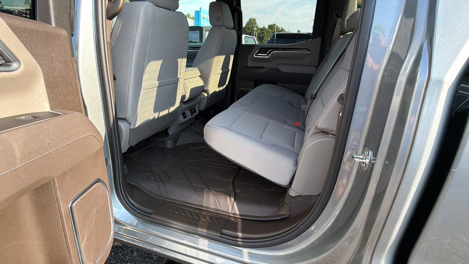 New 2026 Chevrolet Silverado 1500 RST w/ RST Select Package AWD/4WD image 18