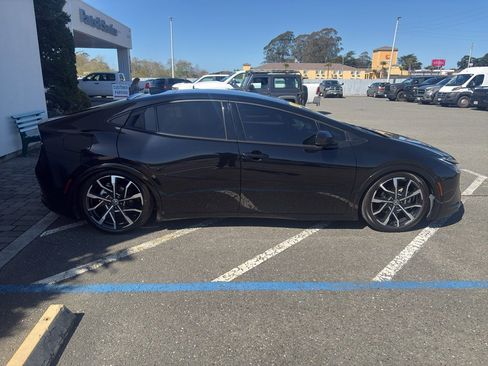 Used 2024 Toyota Prius Prime Premium w/ Advanced Technology Package FWD image 16