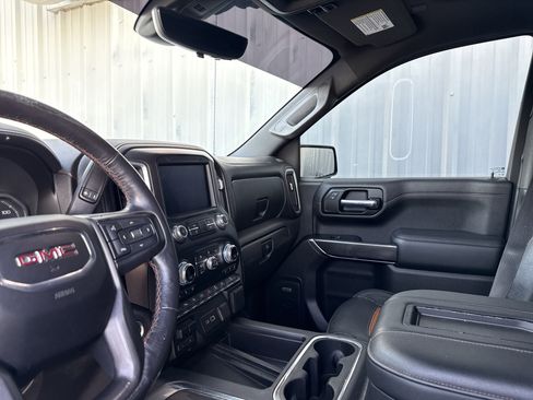Used 2020 GMC Sierra 1500 AT4 w/ AT4 Premium Package image 16