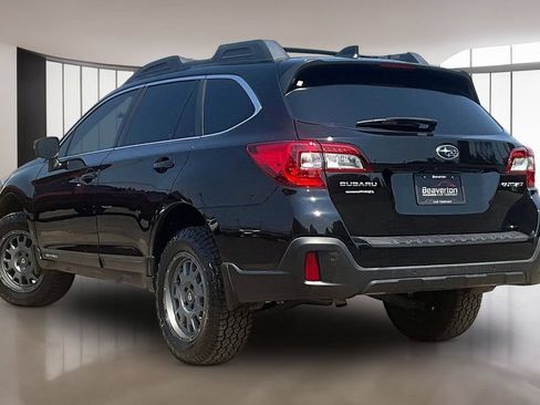 Used 2018 Subaru Outback 2.5i Limited AWD/4WD image 13