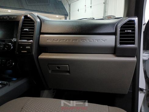 Used 2020 Ford F250 XLT w/ XLT Premium Package AWD/4WD image 43