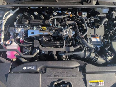 Used 2026 Toyota Prius XLE image 31