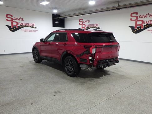 Used 2025 Ford Explorer ST-Line w/ Premium Package AWD/4WD image 2