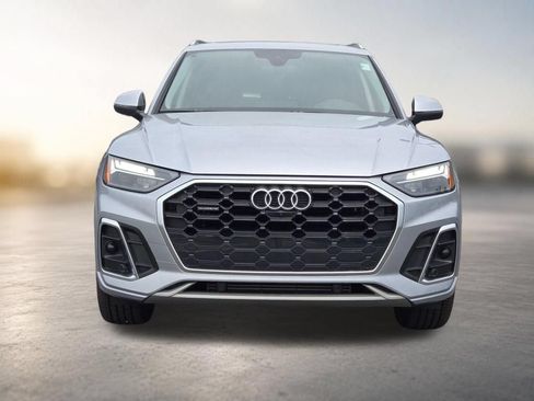 Used 2023 Audi Q5 2.0T Premium Plus w/ Premium Plus Package AWD/4WD image 4