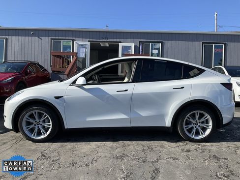 Used 2021 Tesla Model Y Long Range image 5
