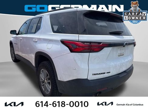 Used 2022 Chevrolet Traverse LT w/ LPO, Blackout Package AWD/4WD image 2