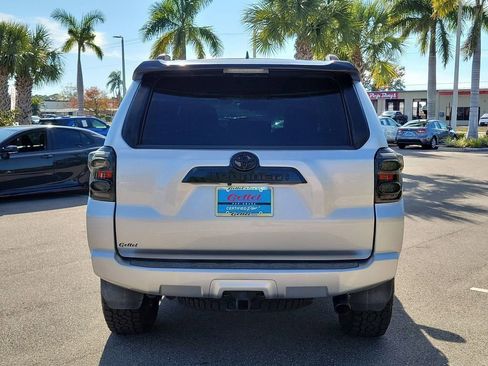 Used 2021 Toyota 4Runner Venture image 19