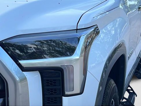 Used 2023 Toyota Tundra Limited AWD/4WD image 35