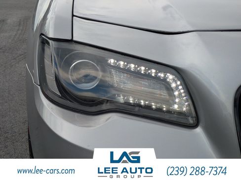 Used 2017 Chrysler 300 S RWD image 9