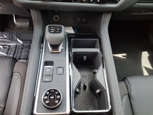 New 2026 Nissan Pathfinder SL AWD/4WD image 23