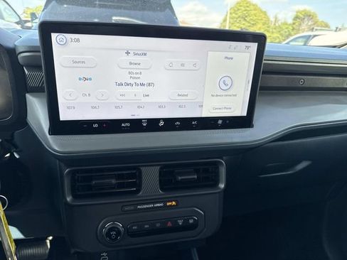 Used 2025 Ford Maverick XL w/ Equipment Group 102A image 24