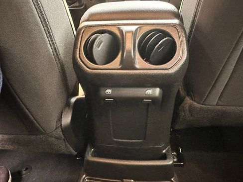 Used 2025 Jeep Wrangler Unlimited Sport S 4xe AWD/4WD image 19