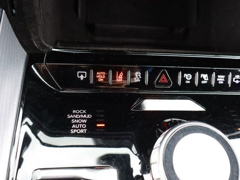 Used 2022 Jeep Grand Wagoneer Series III w/ Rear Seat Video Group 1 AWD/4WD image 19