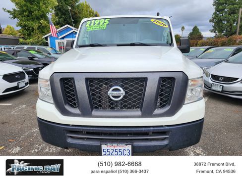 Used 2020 Nissan NV 2500 SV image 2
