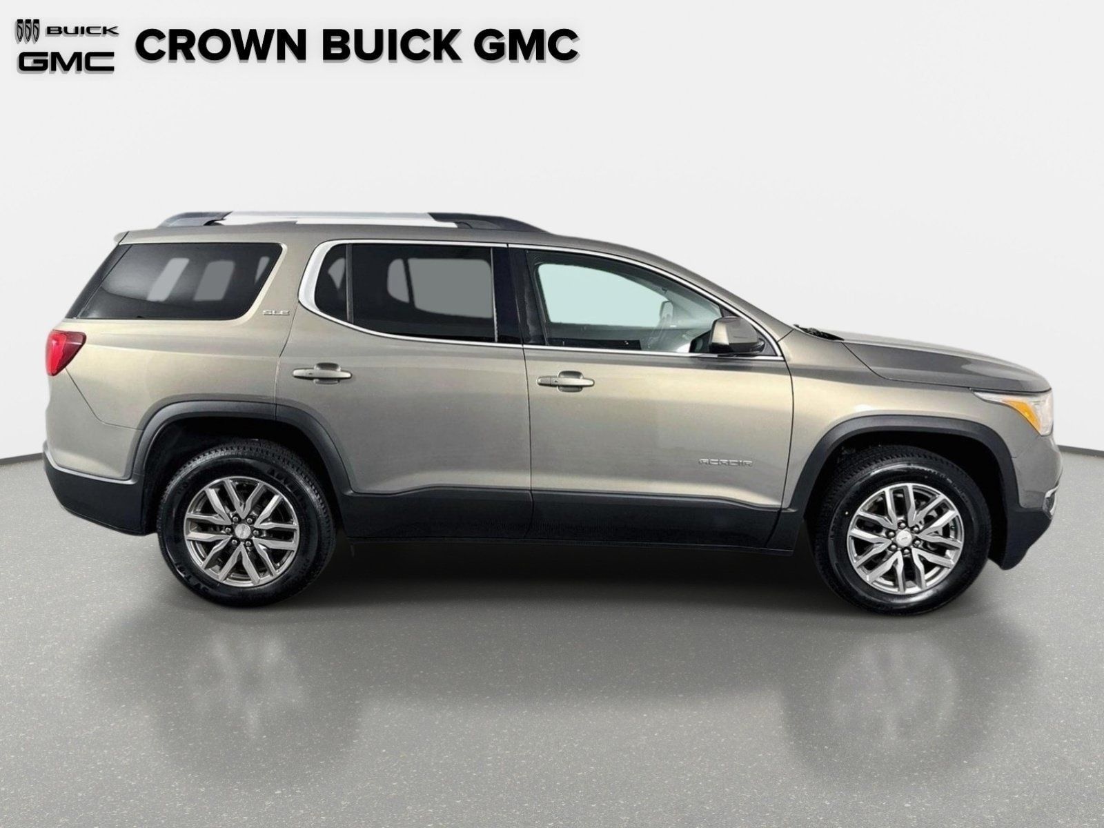 Certified 2019 GMC Acadia SLE w/ Driver Alert Package I FWD image 4