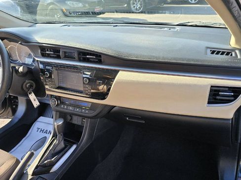 Used 2015 Toyota Corolla LE FWD image 16