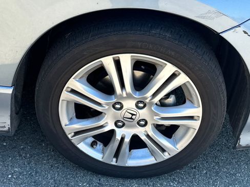 Used 2011 Honda Fit Sport image 12