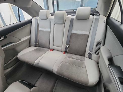 Used 2013 Toyota Camry XLE image 24