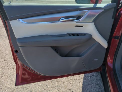 Certified 2023 Cadillac XT5 Premium Luxury w/ Technology Package image 23