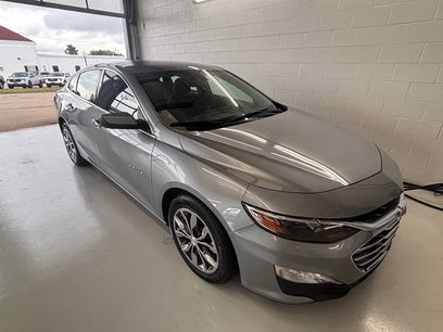 Used 2025 Chevrolet Malibu LT