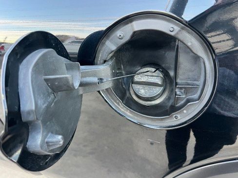 Used 2022 Toyota Tundra SR5 image 33