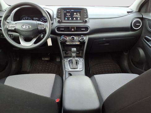 Used 2021 Hyundai Kona SE image 8