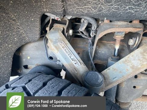 Used 2017 GMC Sierra 2500 Denali w/ Suspension Package, Off-Road image 20